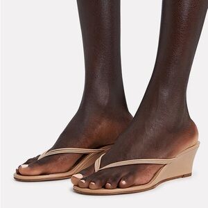 Brand new AQUAZZURA pedi wedge sandal